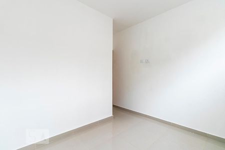 Quarto 1 de apartamento para alugar com 2 quartos, 42m² em Vila Canero, São Paulo