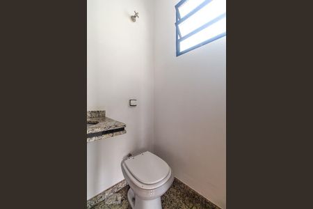 Lavabo de casa para alugar com 3 quartos, 120m² em Chácara Mafalda, São Paulo