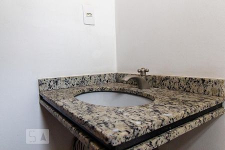 Lavabo de casa para alugar com 3 quartos, 120m² em Chácara Mafalda, São Paulo