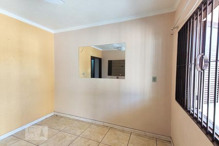 Sala de casa à venda com 2 quartos, 90m² em Santa Teresa, São Leopoldo