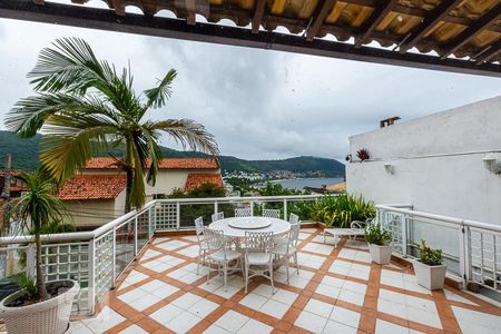 Vista da Sala de casa de condomínio à venda com 5 quartos, 290m² em São Francisco, Niterói