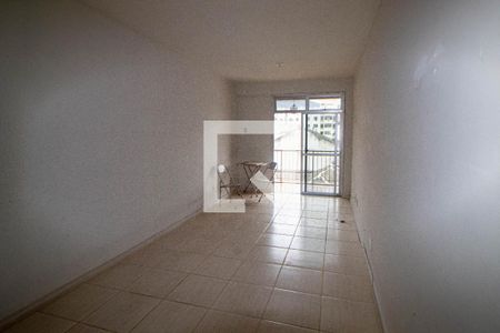 Apartamento à venda com 77m², 2 quartos e 1 vagaSala