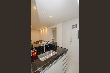 Cozinha de apartamento à venda com 2 quartos, 50m² em Cinquentenário, Belo Horizonte