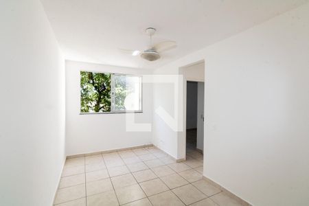 Sala de apartamento para alugar com 2 quartos, 51m² em Campo Grande, Rio de Janeiro