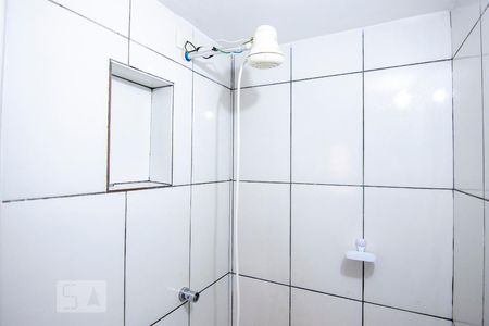 banheiro de casa para alugar com 1 quarto, 30m² em Vila Mazzei, São Paulo