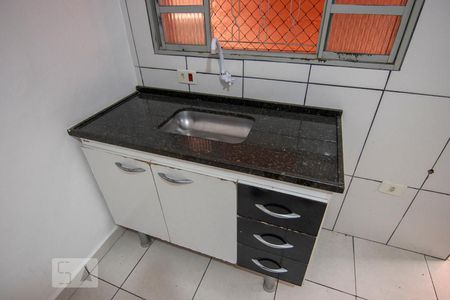 cozinha de casa para alugar com 1 quarto, 30m² em Vila Mazzei, São Paulo