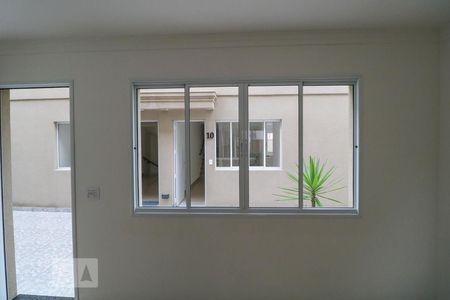 Sala de casa de condomínio à venda com 2 quartos, 108m² em Vila Polopoli, São Paulo