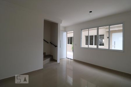 Sala de casa de condomínio à venda com 2 quartos, 108m² em Vila Polopoli, São Paulo