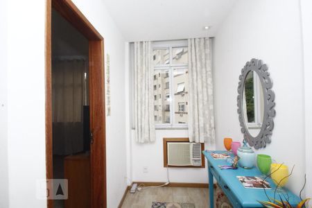 Sala de apartamento para alugar com 2 quartos, 70m² em Laranjeiras, Rio de Janeiro