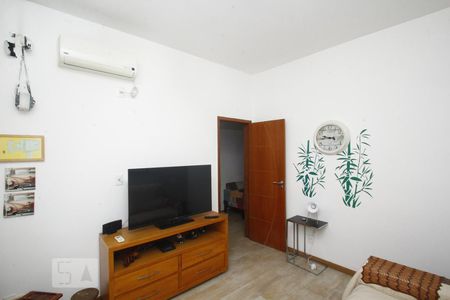 Quarto 1 de apartamento para alugar com 2 quartos, 70m² em Laranjeiras, Rio de Janeiro