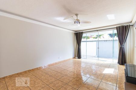 Sala de casa para alugar com 3 quartos, 300m² em Jardim Chapadão, Campinas