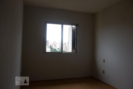 Quarto de apartamento para alugar com 1 quarto, 64m² em Centro, Campinas