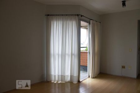 Sala de apartamento para alugar com 1 quarto, 64m² em Centro, Campinas