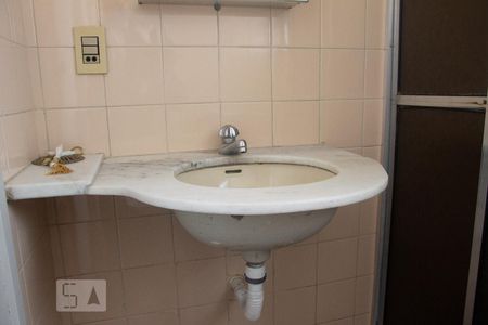 Banheiro de apartamento para alugar com 1 quarto, 64m² em Centro, Campinas