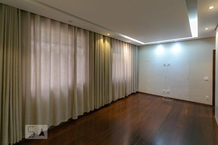 Sala de apartamento para alugar com 3 quartos, 118m² em Cidade Nova, Belo Horizonte