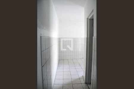 Banheiro Corredor de casa para alugar com 1 quarto, 30m² em Piraporinha, Diadema