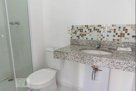 Banheiro de apartamento para alugar com 1 quarto, 34m² em Liberdade, São Paulo