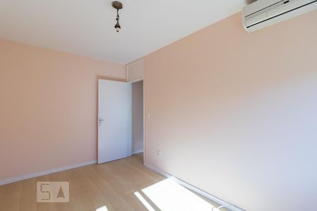 Quarto de apartamento para alugar com 1 quarto, 53m² em Vila João Pessoa, Porto Alegre