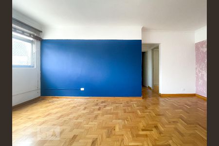 Sala de Estar de apartamento à venda com 2 quartos, 93m² em Pinheiros, São Paulo