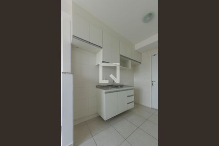 Cozinha de apartamento à venda com 1 quarto, 28m² em Jardim Planalto, São Paulo