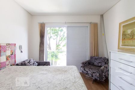 Suíte de casa à venda com 3 quartos, 160m² em Km 18, Osasco