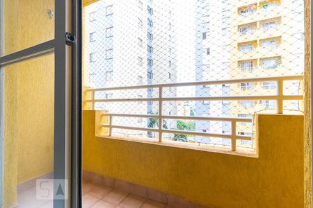 Sacada de apartamento para alugar com 3 quartos, 76m² em Bonfim, Campinas