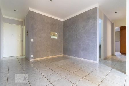 Sala de apartamento para alugar com 3 quartos, 76m² em Bonfim, Campinas