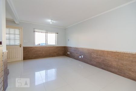 Detalhe Sala de casa de condomínio para alugar com 2 quartos, 150m² em Campo Novo, Porto Alegre