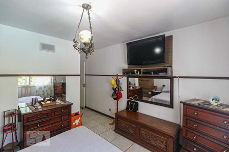 Quarto 1 de casa à venda com 3 quartos, 170m² em Aberta dos Morros, Porto Alegre