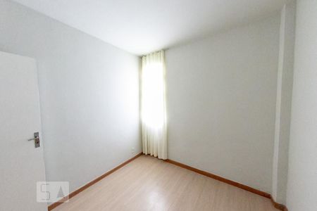 Quarto 2 de apartamento para alugar com 3 quartos, 96m² em Estrela Dalva, Belo Horizonte