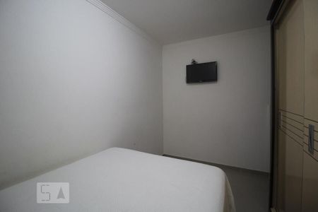 Quarto 1 de apartamento para alugar com 2 quartos, 45m² em Itaquera, São Paulo