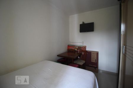 Quarto 1 de apartamento para alugar com 2 quartos, 45m² em Itaquera, São Paulo