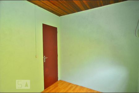 Quarto 2 de casa à venda com 3 quartos, 120m² em Guajuviras, Canoas