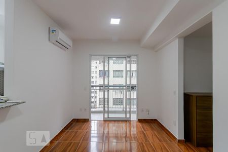 Sala  de apartamento para alugar com 2 quartos, 50m² em Liberdade, São Paulo