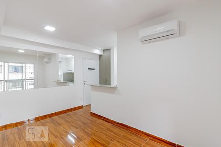 Sala  de apartamento para alugar com 2 quartos, 50m² em Liberdade, São Paulo