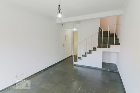 Sala de casa de condomínio à venda com 2 quartos, 126m² em Rio Pequeno, São Paulo