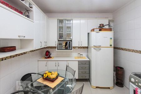 Cozinha de casa à venda com 3 quartos, 91m² em Vila Cleonice, São Paulo