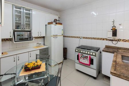 Cozinha de casa à venda com 3 quartos, 91m² em Vila Cleonice, São Paulo