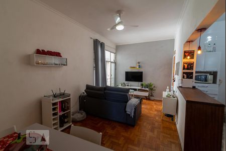 Sala de apartamento à venda com 2 quartos, 70m² em Praça da Bandeira, Rio de Janeiro