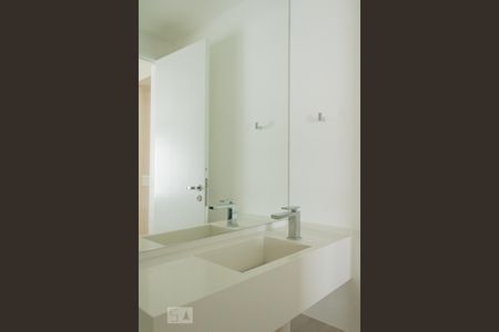 Lavabo de apartamento para alugar com 1 quarto, 72m² em Indianópolis, São Paulo