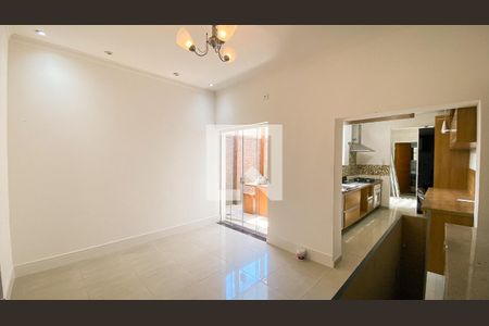 Sala de casa para alugar com 3 quartos, 200m² em Vila Alpina, Santo André