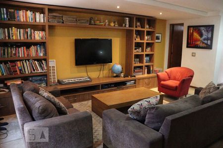 Sala de casa à venda com 4 quartos, 236m² em Vila Cruzeiro, São Paulo