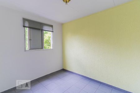 Quarto 2 de apartamento para alugar com 2 quartos, 45m² em Vila Sílvia, São Paulo