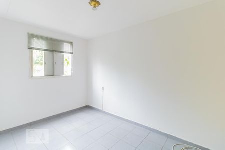 Quarto 1 de apartamento para alugar com 2 quartos, 45m² em Vila Sílvia, São Paulo