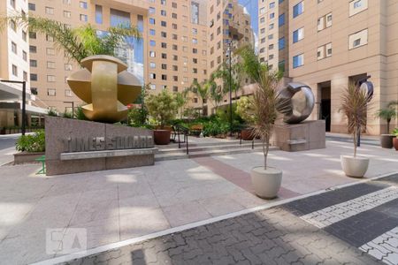 Studio para alugar com 34m², 1 quarto e 1 vaga Studio para alugar com 34m², 1 quarto e 1 vagaFachada