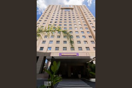 Studio para alugar com 34m², 1 quarto e 1 vaga Studio para alugar com 34m², 1 quarto e 1 vagaFachada