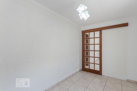 Sala 2 de casa à venda com 2 quartos, 300m² em Bom Jesus, Porto Alegre