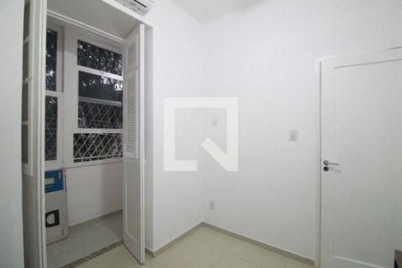 Quarto 1 de apartamento para alugar com 3 quartos, 109m² em Botafogo, Rio de Janeiro