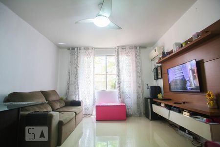 Sala de apartamento à venda com 2 quartos, 56m² em Taquara, Rio de Janeiro