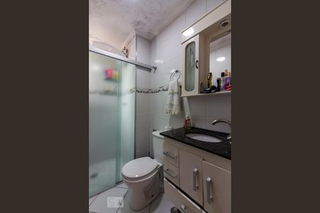 Banheiro de apartamento para alugar com 3 quartos, 65m² em Parque Continental, Osasco